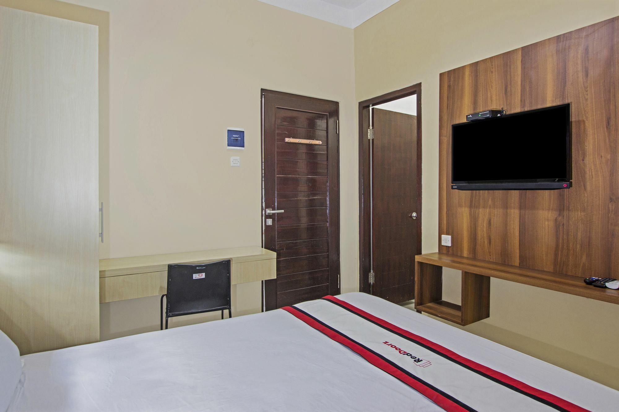 Reddoorz @ Babarsari Hotel Maguwo Bagian luar foto